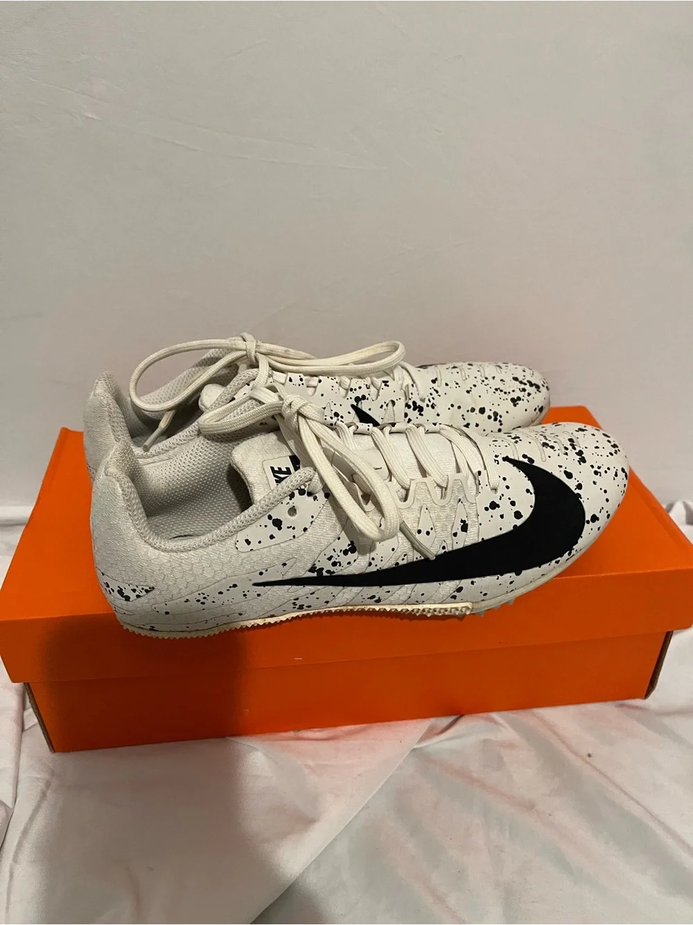 Nike White/Black Speckle Men's Track Spikes size 6.5 womens size 8